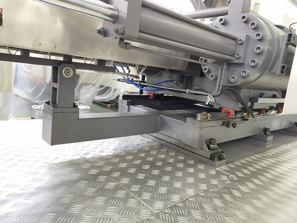 injection unit base of molding injection