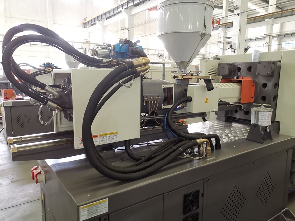 high speed injection molding machine high speed injection molding machine