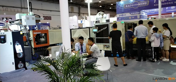 lanson injection moulding machine in exhibition lanson injection moulding machine in exhibition